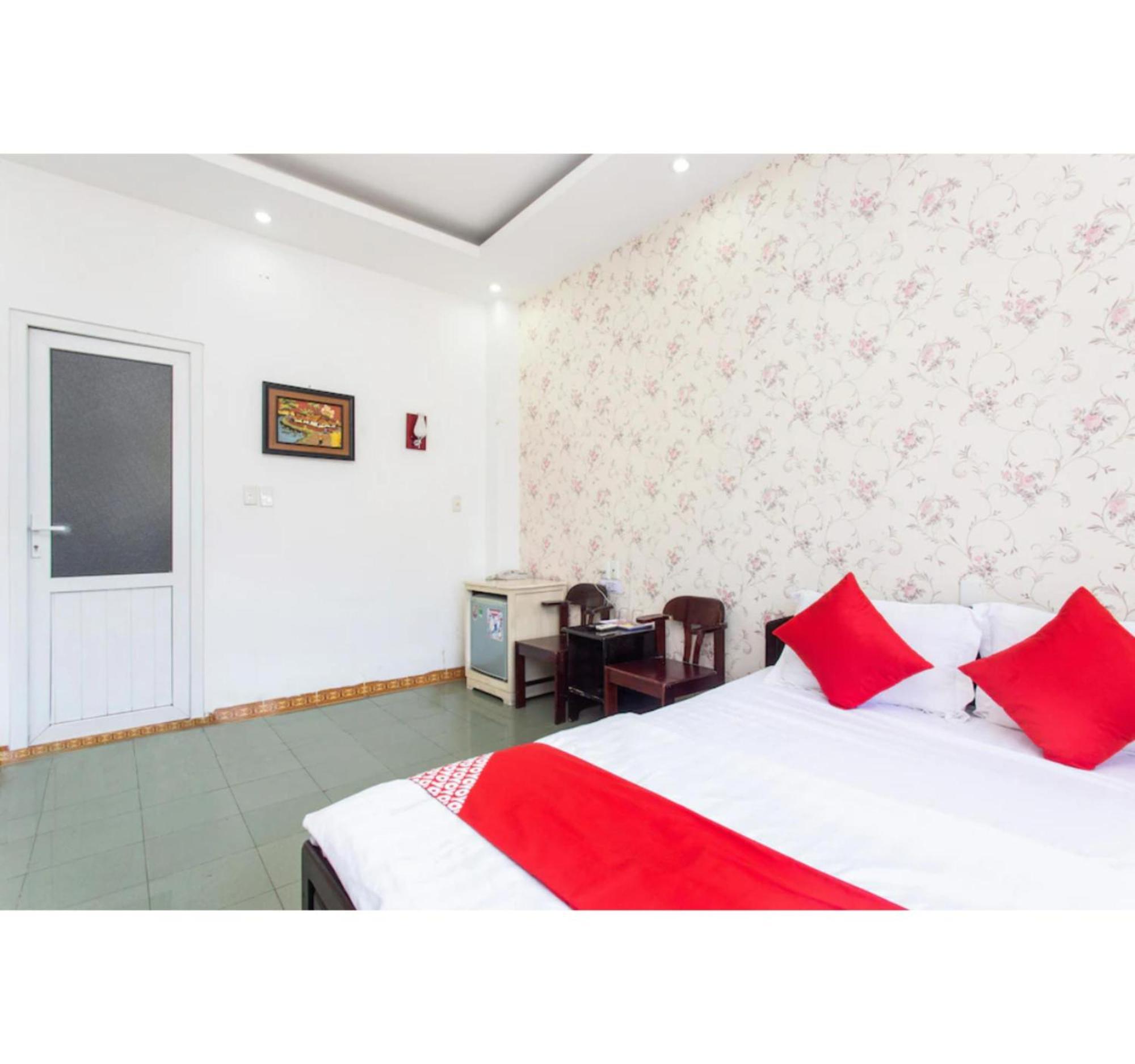 Oyo 553 Truong Giang Hotel Дананг Екстер'єр фото